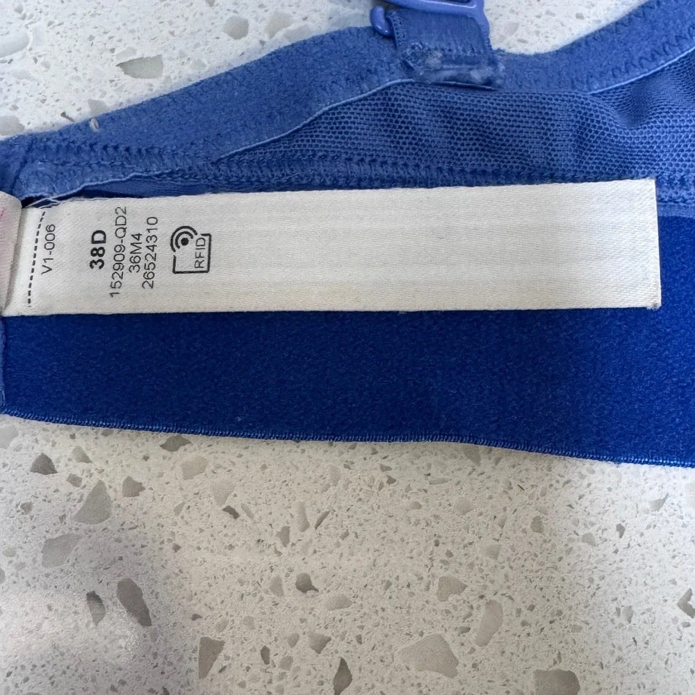 Victoria's Secret PINK Wear Everywhere T-Shirt Bra Blue Pink 38D Underwire Logo